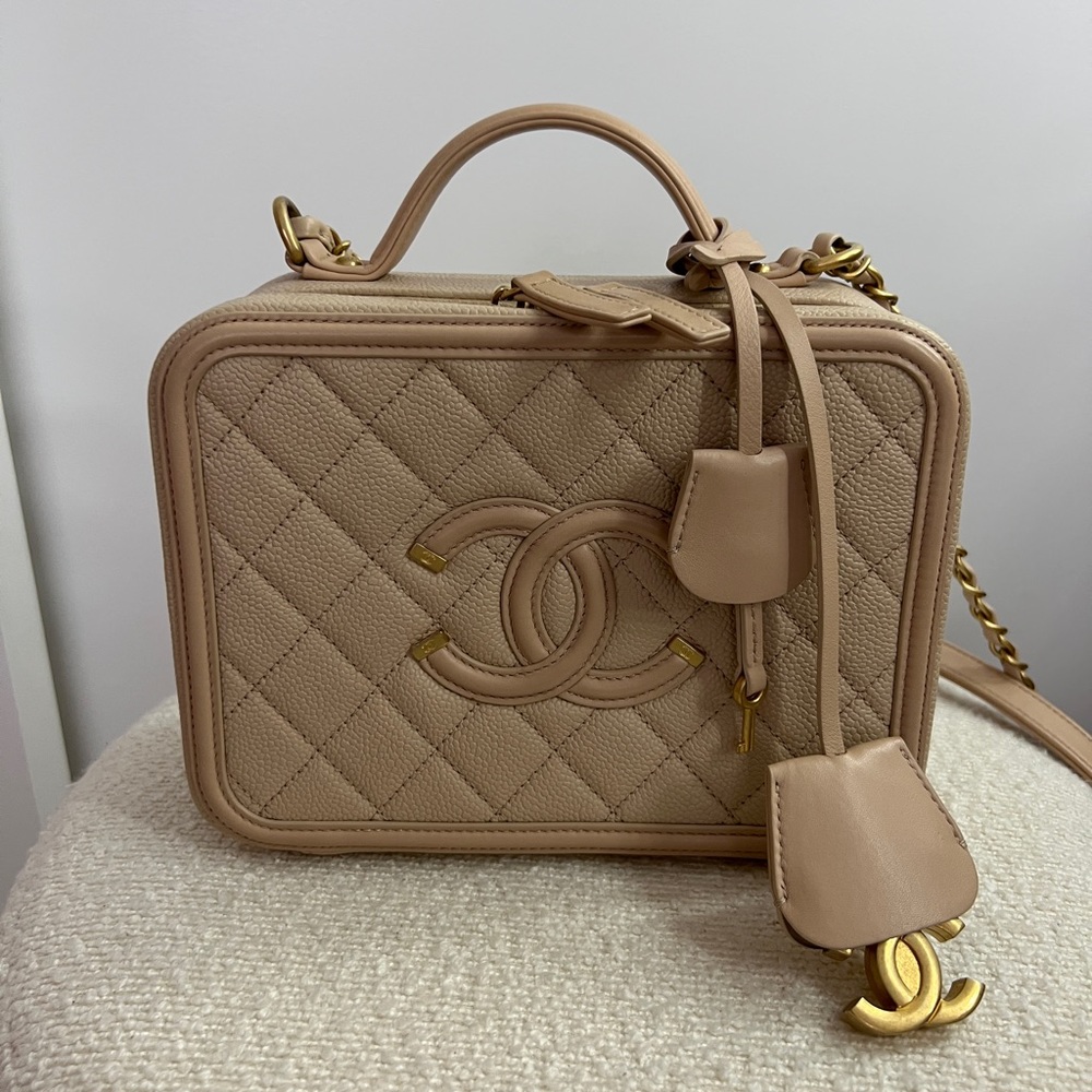 Chanel medium beige vanity case